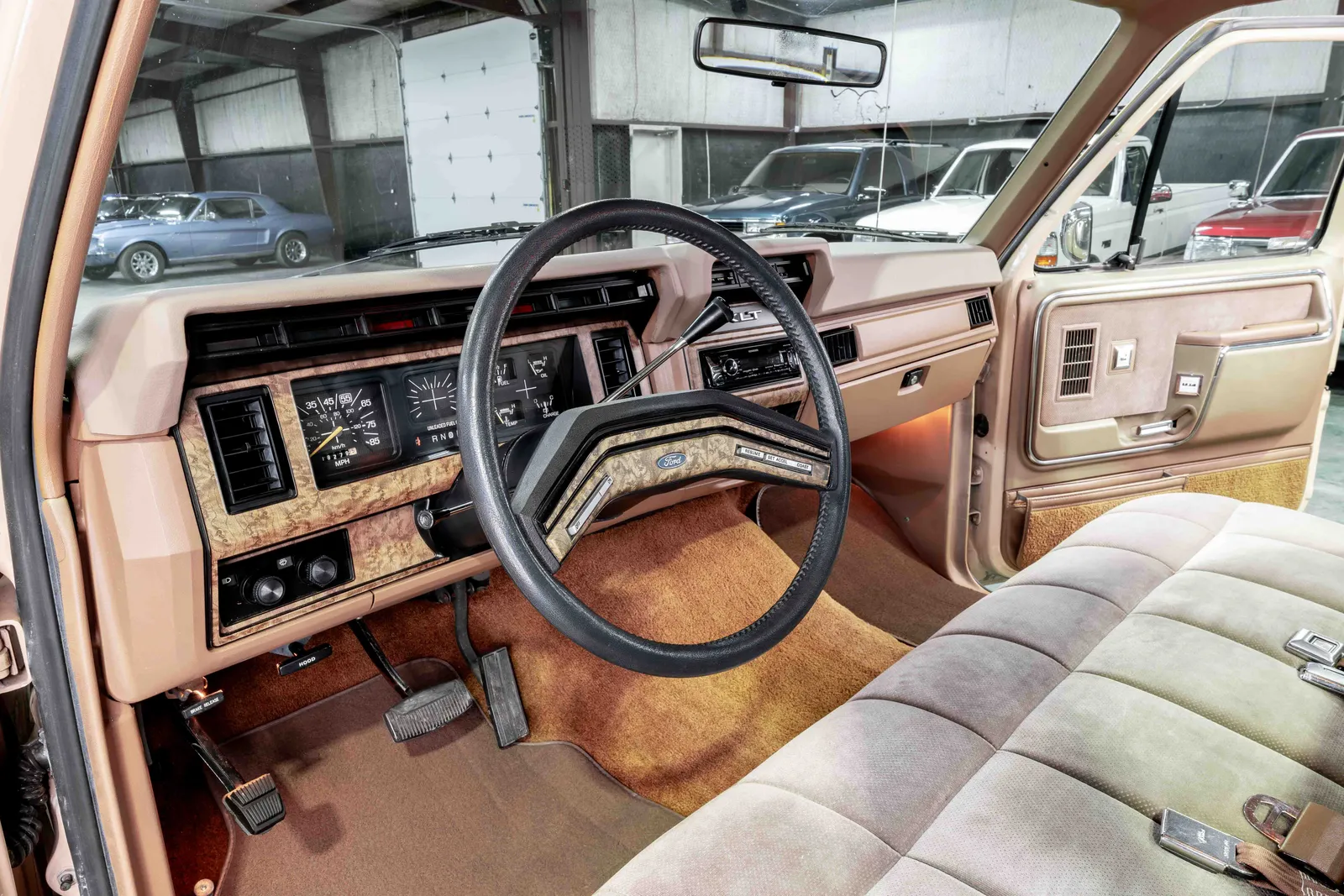 1986-Ford-F150-Light-Desert-Tan-2FTCF15N2GCB16924--46.jpg